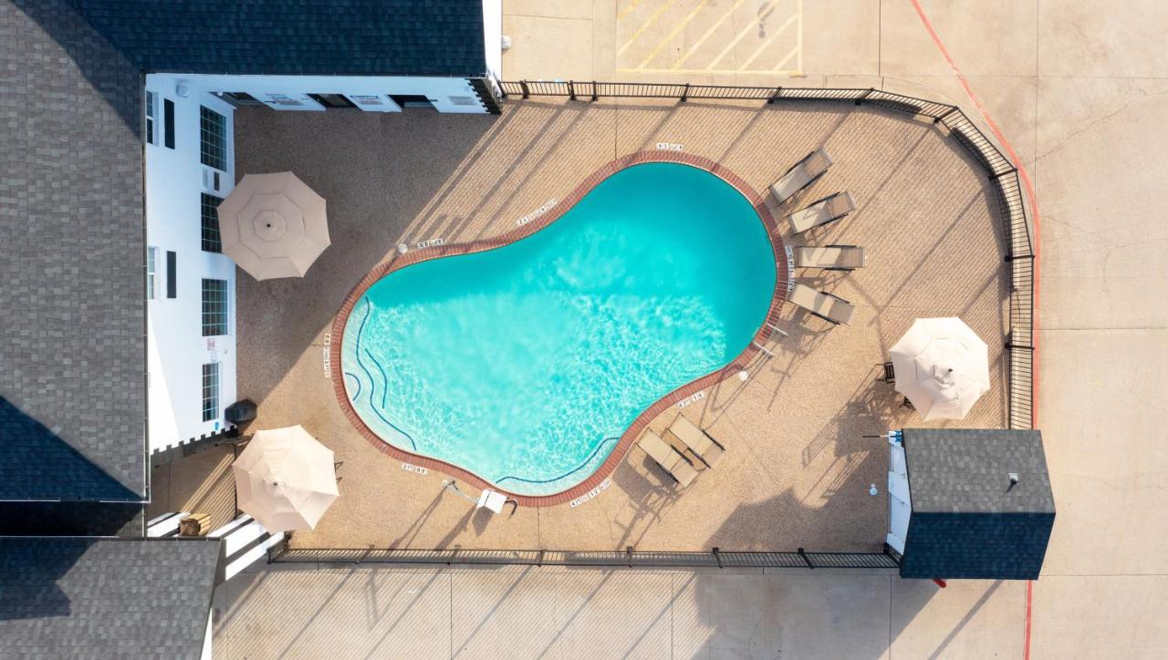Atria Hotel And Rv Mcgregor Exterior photo